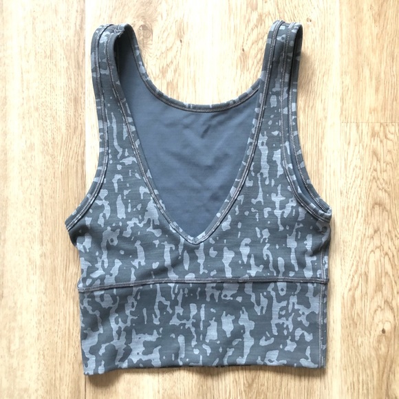 Lululemon Power Pivot Tank (Size 2) - Picture 2 of 5